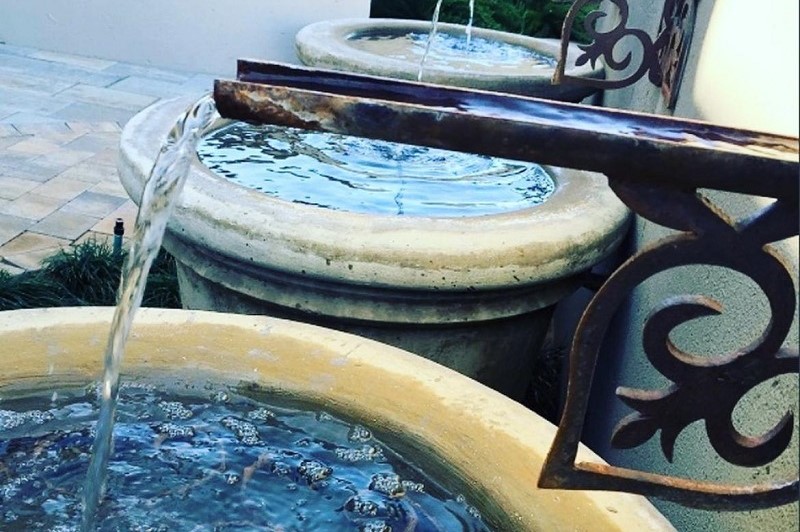 Water feature spout Water feature spout